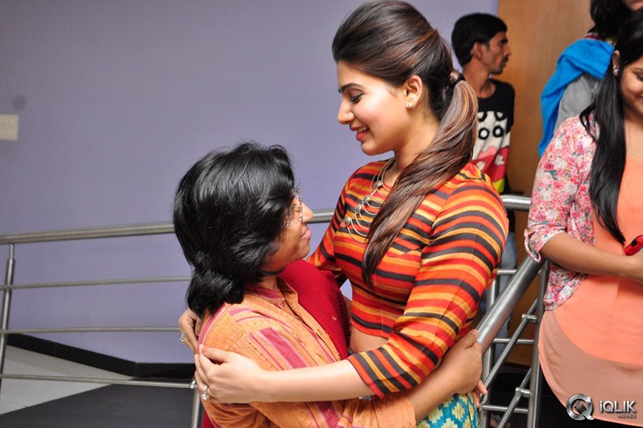 Celebrities-at-Naa-Bangaaru-Talli-Movie-Special-Show